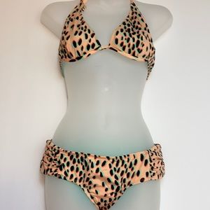 *Bar III New Peach Leopard Print Triangle
Top & Matching Bottoms-Medium A69